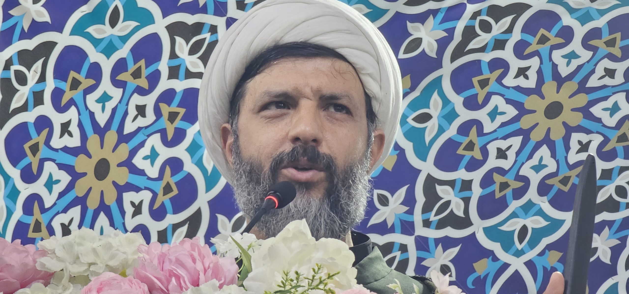 امام جمعه طبس: حفظ ایمان و وحدت، راه مقابله با فتنه و دشمن است
